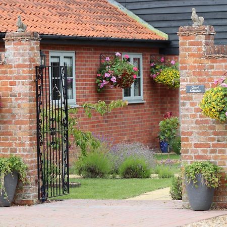 Grove Barn Bed And Breakfast Harleston Exterior foto